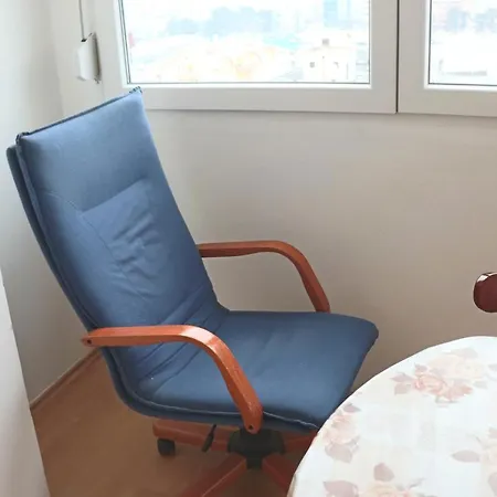 Appartamento Zuti Neboder
